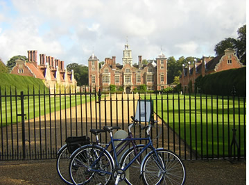Cycle around Norfolk and see the beautiful sights